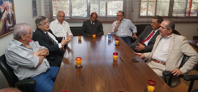 Ministro Aldo Rebelo visita CT do São Paulo (Foto: Rubens Chiri / saopaulofc.net)