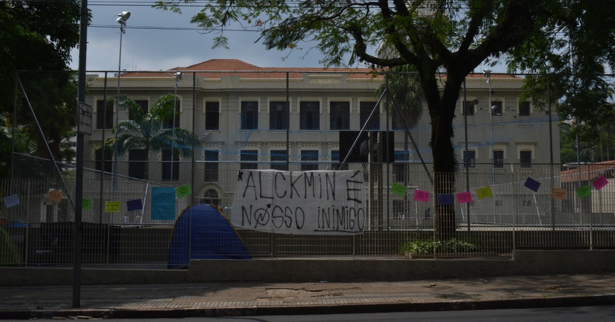 G Diretora Da Escola Carlos Gomes Em Campinas Afastada Do Cargo Not Cias Em Campinas E