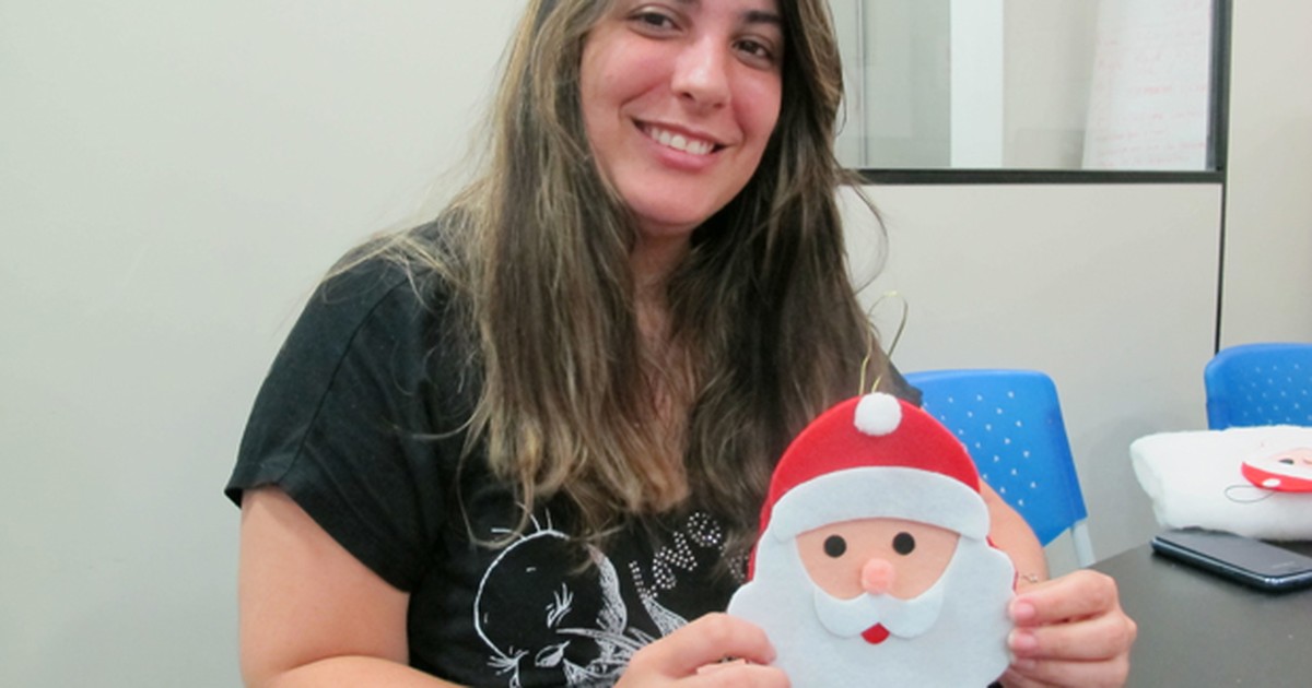 G1 - Artesã ensina o passo a passo de enfeites de Natal simples e baratos -  notícias em Santos e Região