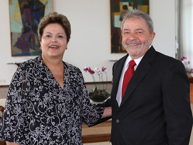 O ex-presidente Lula e a presidente Dilma, em reunião nesta segunda (Foto: Ricardo Stuckert / Instituto Lula)