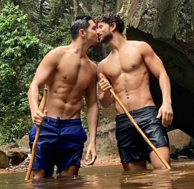 OFF Esse é o casal gay mais bonito do BR pandlr