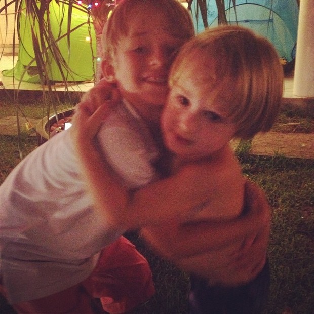 Noah e Guy, filhos de Danielle Winits (Foto: Reprodução/Instagram)