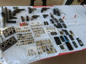 Secretário de Justiça quer identificar os proprietários das armas. (Foto: Divulgação / Sejuc)