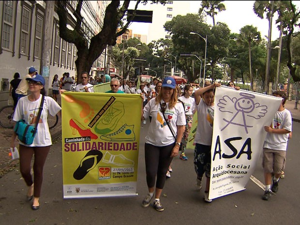 Caminhada (Foto: Reprodução/TV Bahia)