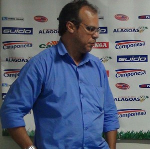 Jurandy Torres, candidato à presidência do CSA, e Cícero Eugênio, atual mandatário marujo (Foto: Caio Lorena / Globoesporte.com)