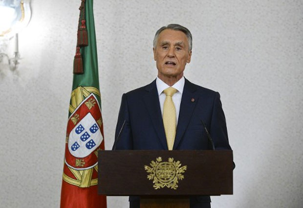 Aníbal Cavaco Silva, presidente de Portugal, em pronunciamento neste domingo (Foto: Patricia de Melo Moreira/AFP Photo)