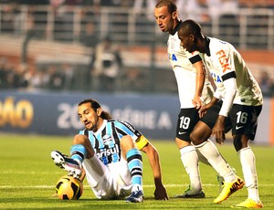 Barcos Corinthians e Cruzeiro (Foto: Marcos Ribolli)