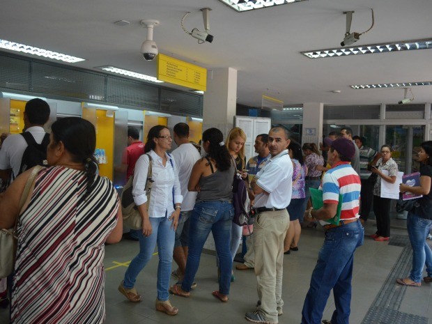 greve bancos paralisção rio branco acre (Foto: Tácita Muniz/G1)