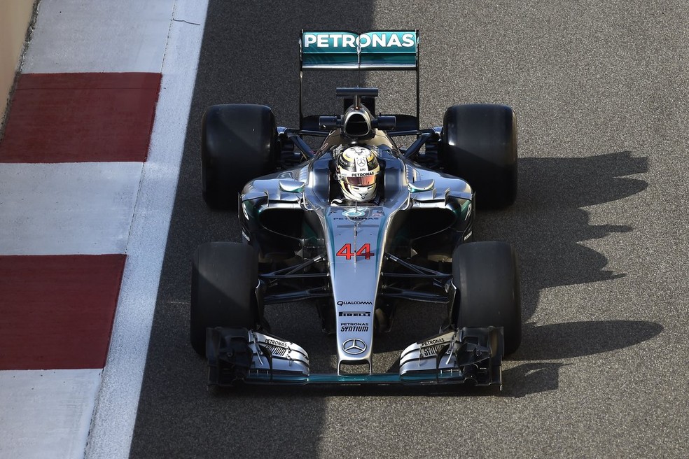 Testes com pneus de 2017 foram realizados em carros de 2015 (Foto: Getty Images)