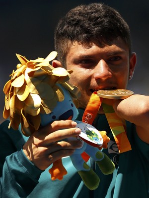 Petrucio Ferreira ouro 100m T47 paralimpíada rio 2016 atletismo pódio  (Foto: Reuters)