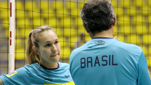 Fernandinha levantadora vôlei seleção (Foto: Alexandre Arruda/CBV)