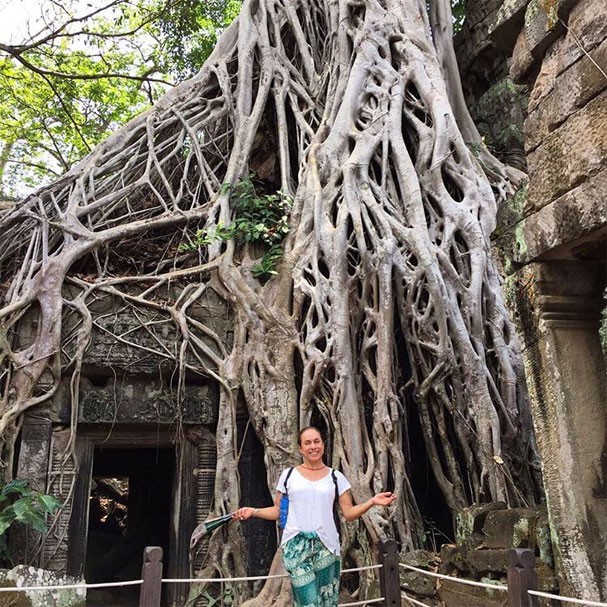 Cissa Guimarães no templo Ta Prohm, no Camboja (Foto: Reprodução/Instagram)