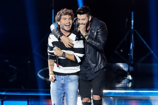 Gusttavo Lima com Bruninho (Foto: Manuela Scarpa/Brazil News)