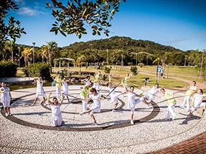 Grupo APAE dança floripa (Foto: Rogério Amedola/Divulgação)