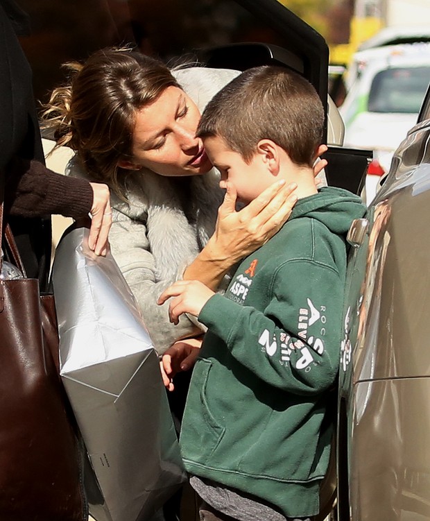 Gisele Bundchen e Benjamin (Foto: Grosby Group/Agência) Gisele Bundchen e Benjamin (Foto: Grosby Group/Agência)