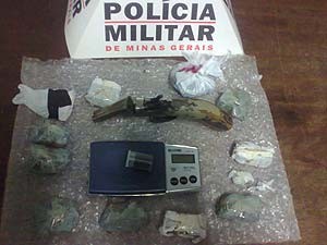 Jovem sai atirando por bairro de Pará de Minas, MG, e é detido pela PM (Foto: Polícia Militar/Arquivo Pessoal)