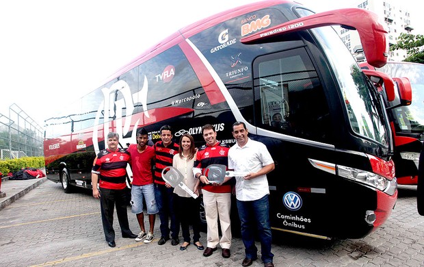 apresentação novo ônibus do Flamengo (Foto: Fernando Azevedo / Fla Imagem)