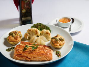 Salmão à enseada. (Foto: Vitor Bermudes/Roberto Riccio/Divulgação)