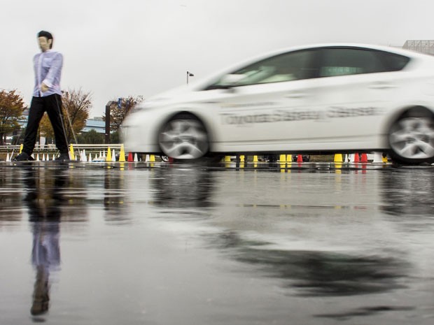 Marca japonesa lança sistema similar ao da Volvo (Foto: REUTERS/Thomas Peter)