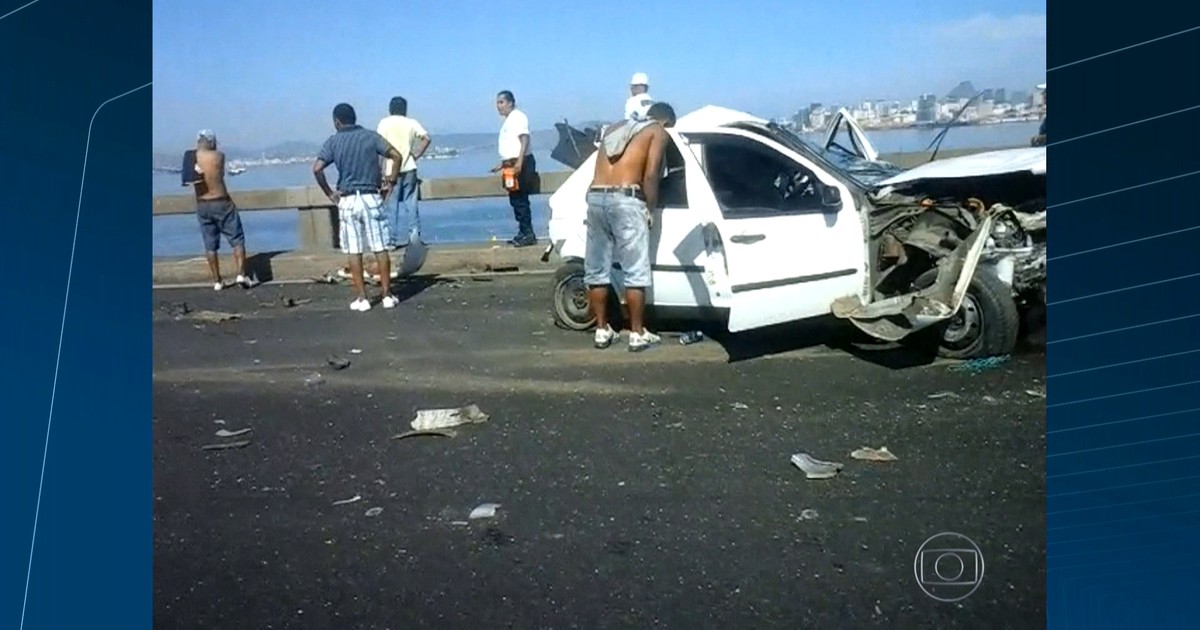 G1 Homem que morreu após cair da Ponte RioNiterói é enterrado notícias em Rio de Janeiro