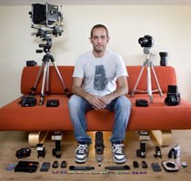 Gabriele Galimberti, fotógrafo italiano que viajou o mundo pela rede Couchsurfing (Foto: Gabriele Galimberti/Divulgação)