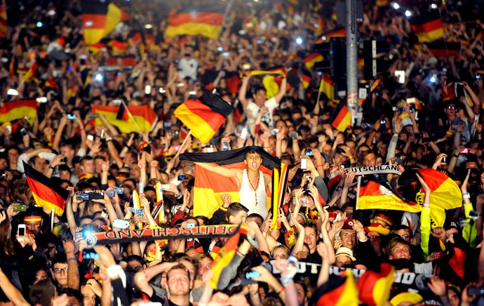 festa torcida da Alemanha em Berlim (Foto: AP)