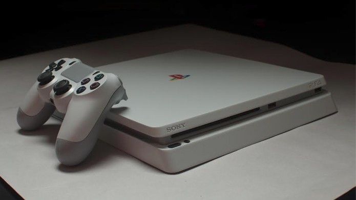 PlayStation 4 Slim ganha edição retrô com visual de PSOne Playstation-4-slim-retro-nova-starke