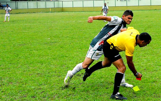 Iranduba agressão juiz (Foto: Rui Costa)