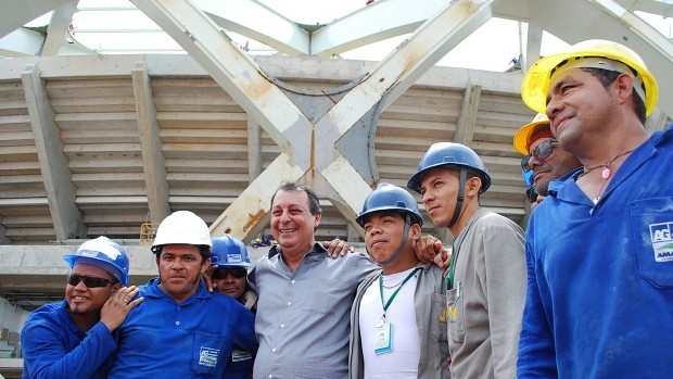 governador Omar Aziz Arena da Amazônia (Foto: Silvio Lima) governador Omar Aziz Arena da Amazônia (Foto: Silvio Lima)