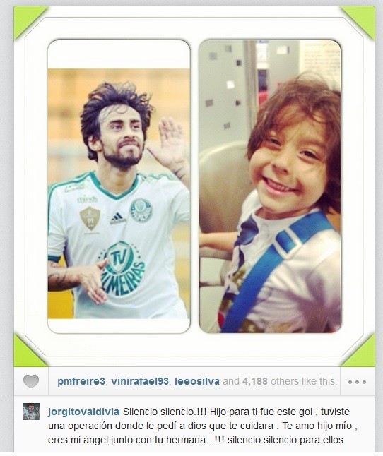 Valdivia dedica gol ao filho (Foto: Reprodução/Instagram)