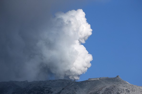Vulcão do Monte Ontake em erupção no final de setembro (Foto: Getty Images)