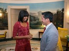 Michelle Obama cria conta no Twitter e posta foto com novo visual