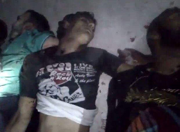 Imagem do vídeo que teria sido gravado na cidade síria de Treimsa e divulgado nesta sexta-feira (13) (Foto: AFP)