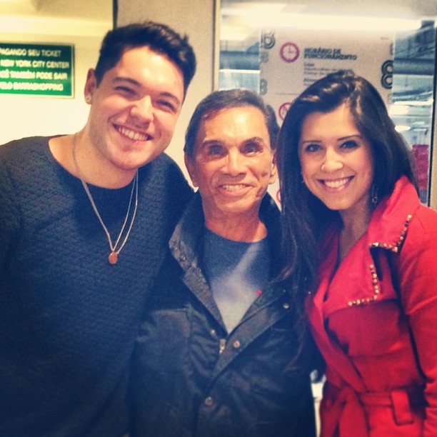 Ex-BBBs Nasser e Andressa com Dedé Santana (Foto: Instagram/ Reprodução)