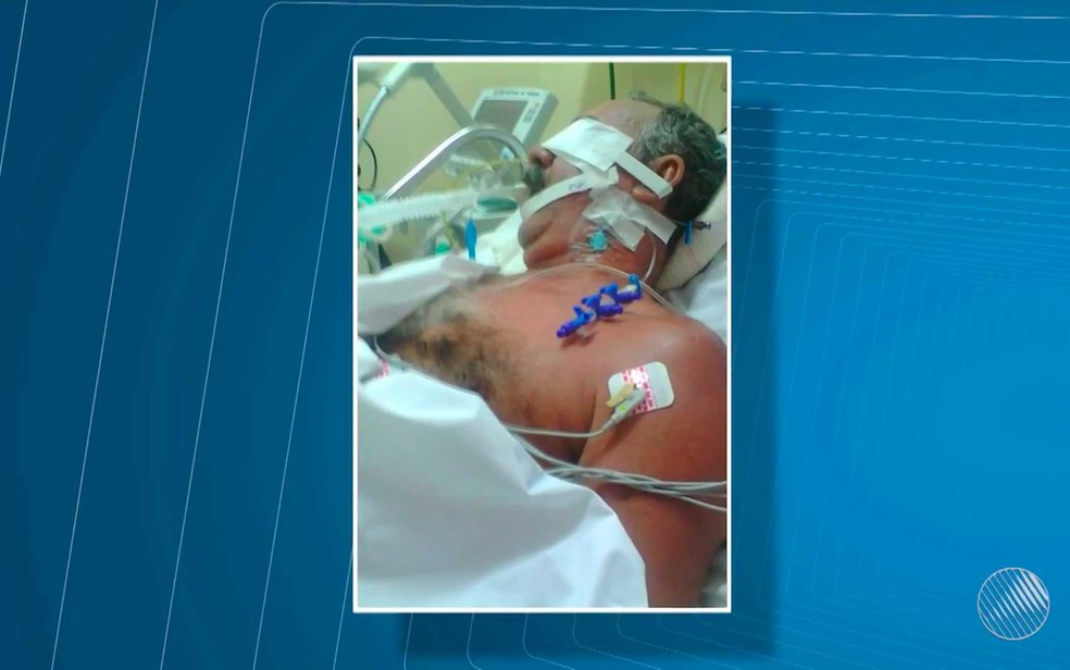 José Carlos estava internado na UTI do Hospital Menandro de Faria, em Lauro de Freitas. (Foto: Imagem/Tv Bahia)
