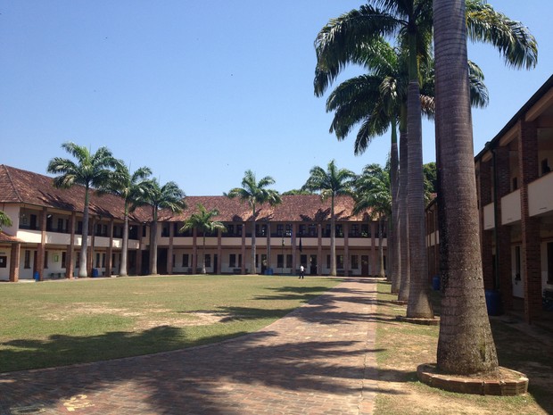 Instituto Santa Terezinha, em Cruzeiro do Sul (Foto: Genival Moura/G1)
