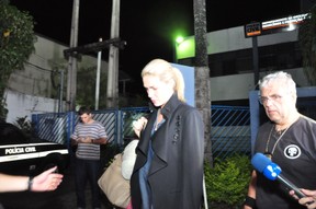 Ana Hickmann deixa delegacia após depoimento (Foto: Dúnia Catelli / EGO)