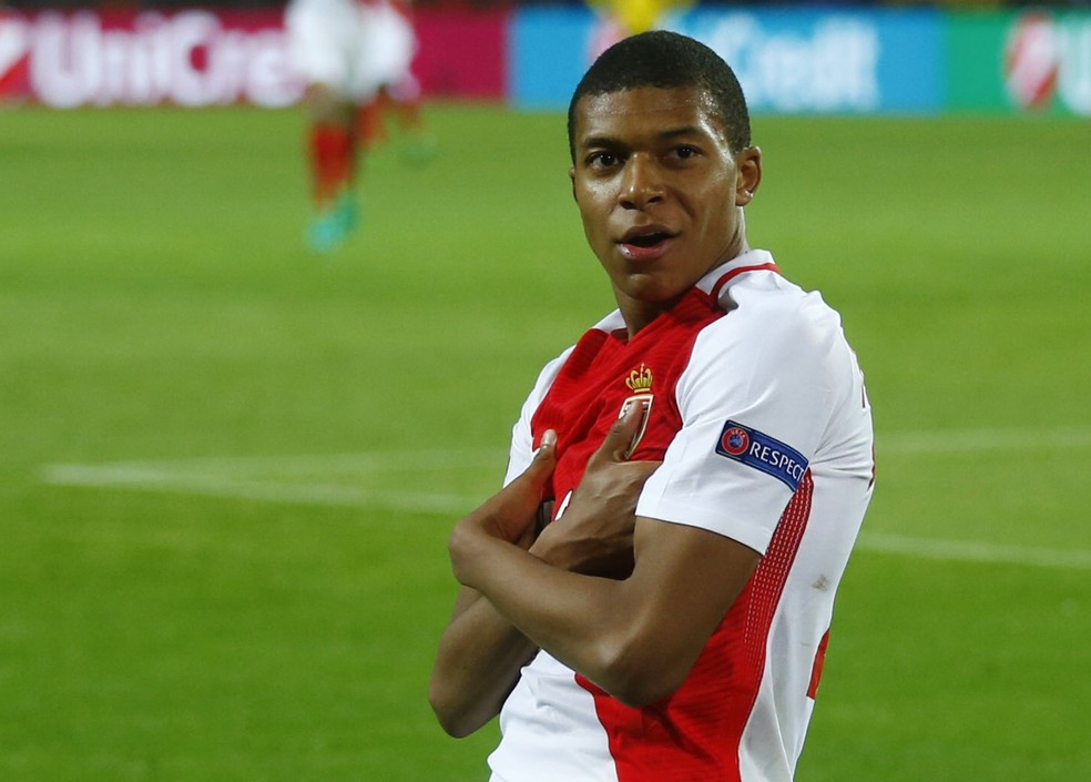 O jovem Mbappé, de 18 anos: cinco gols na Liga dos Campeões, todos no mata-mata (Foto: Reuters)