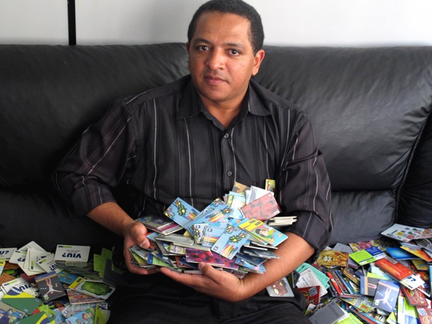 Nascimento diz possuir cerca de 3 milhões de cartões telefônicos (Foto: Fabiano Correia/ G1)