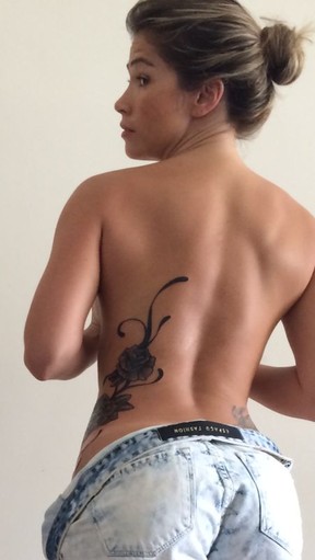 Fani Pacheco, ex-bbb, mostra nova tatuagem (Foto: Divulgação)