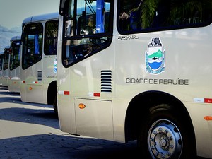 Nova frota de ônibus de Peruíbe foi entregue em agosto (Foto: Divulgação / Prefeitura de Peruíbe)