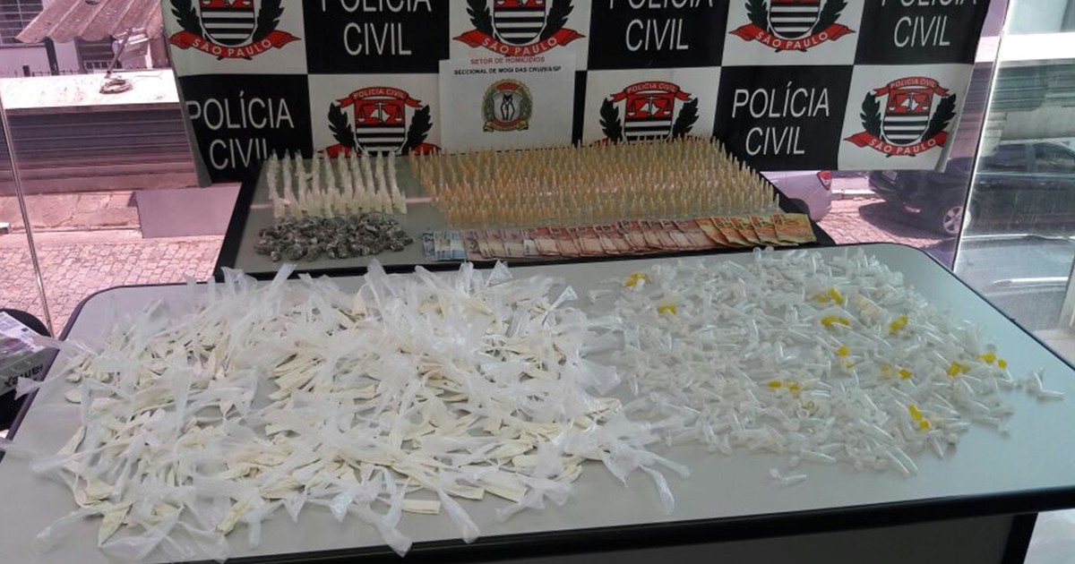 Polícia Civil apreende drogas e dinheiro em Itaquaquecetuba - Globo.com