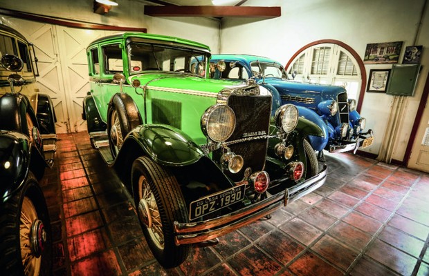 Perfil: Og Pozzoli, o colecionador de 170 carros antigos (Foto: Leo Cavallini)