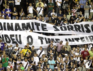 torcida do Vasco protesto São Januário (Foto: Alexandre Cassiano / Ag. O Globo)
