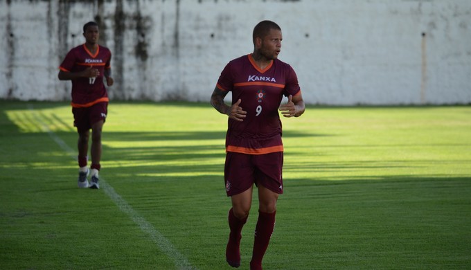 Atacante retornou de empréstimo a clube português e deverá receber mais chances no Boa Esporte (Foto: Lucas Soares)