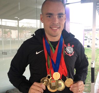 Em carta, Corinthians se despede e deseja sucesso a Júlio César