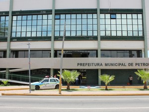 Prefeitura de Petrolina, PE (Foto: Larissa Paim / G1)