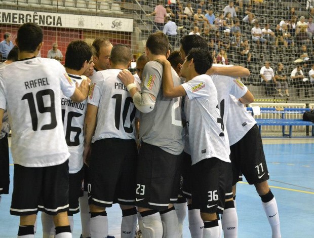 Corinthians vence Maringá pela Liga Futsal (Foto: Ronaldo Santos/Divulgação)