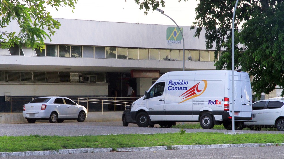 Terminal de Cargas do aeroporto Castro Pinto, na Grande João Pessoa, importou cerca de 32 toneladas em 2016 (Foto: Kleide Teixeira/Jornal da Paraíba)