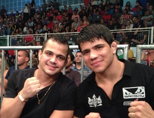 Irmãos Bruno e Erick Silva prestigiaram o Haidar Capixaba Combat neste fim de semana (Foto: Divulgação/Arquivo Pessoal)